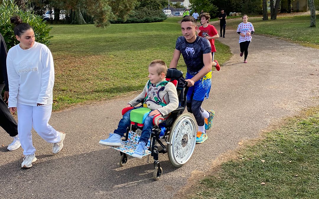 [L&rsquo;EPNAK AU CROSS DE L&rsquo;ÉTABLISSEMENT SAINT-JOSEPH]
