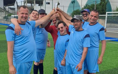 Championnat de football adapté : les sportifs de l’EPNAK de Sens sacrés champions !